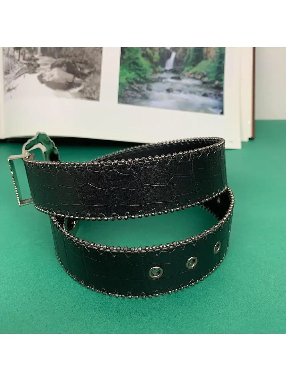 Y2k 2000s style black western silver boho belt. 38.5 inches length. Unisex. Come